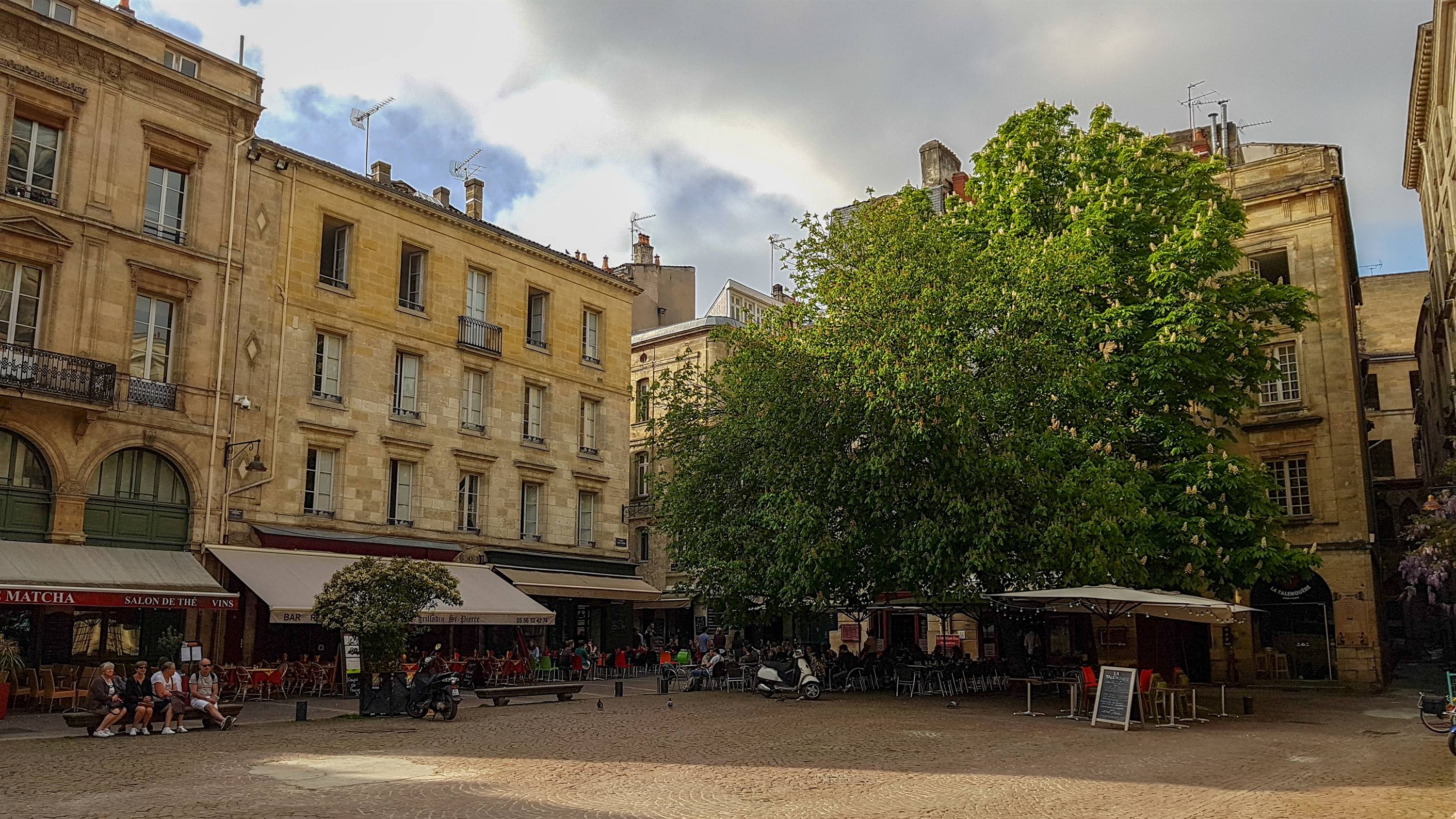 Place Saint-Pierre, Bordeaux