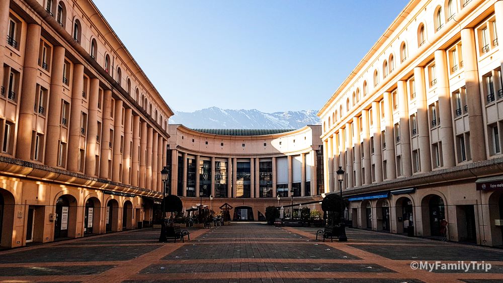 Place de l'Europe dome Albertville