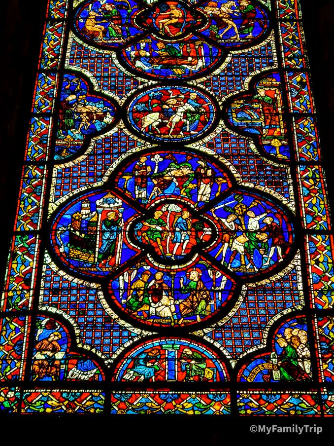 Vitraux de la cathédrale de Chartres