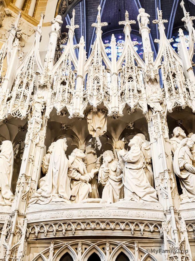 Détail clôture de chœur Cathédrale de Chartres