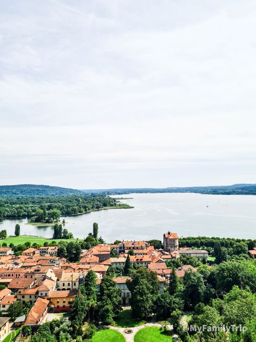 Grands lacs italiens avec des enfants