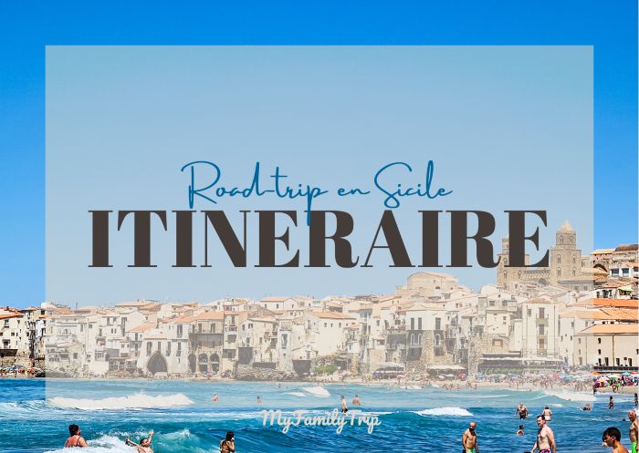 La mer avec en arrière plan, une vue de Cefalu en sicile. Texte en surimpression: