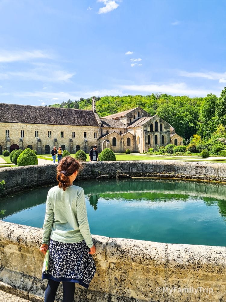 La cote d'or avec des enfants